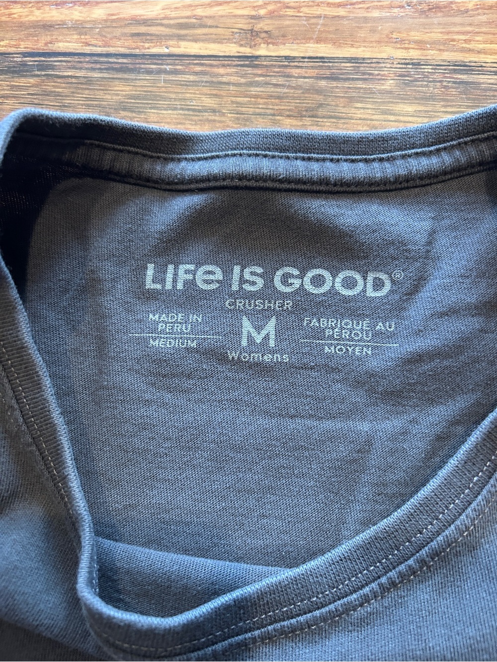 Life is Good Crusher t-shirt. Van Go. Size Women’s M. Charcoal Grey. - Picture 3 of 5